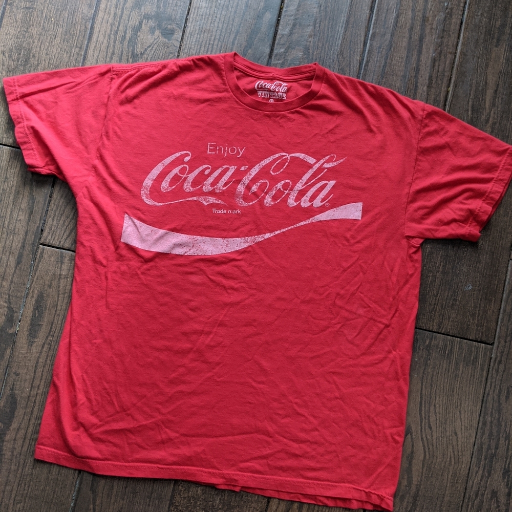 Coca cola short sleeve vintage  tshirt